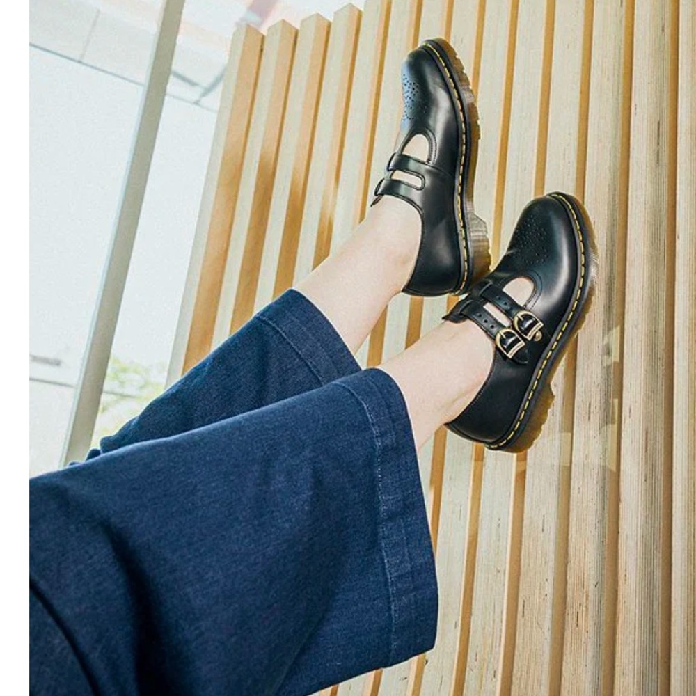 Dr. Martens
8065 Mary Jane Buckle Leather Shoes